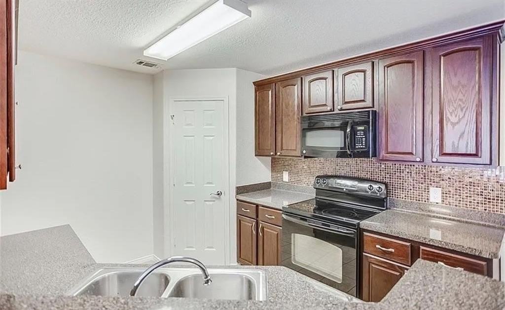 6414 Valleybrooke Ct - Photo 5 of 16