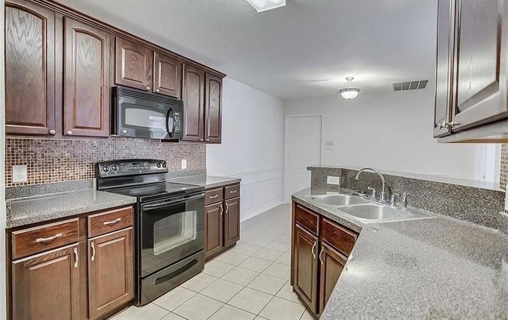 6414 Valleybrooke Ct - Photo 7 of 16