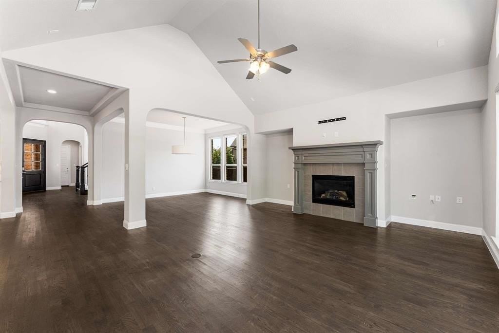 2605 Greenlawn Dr - Photo 4 of 40