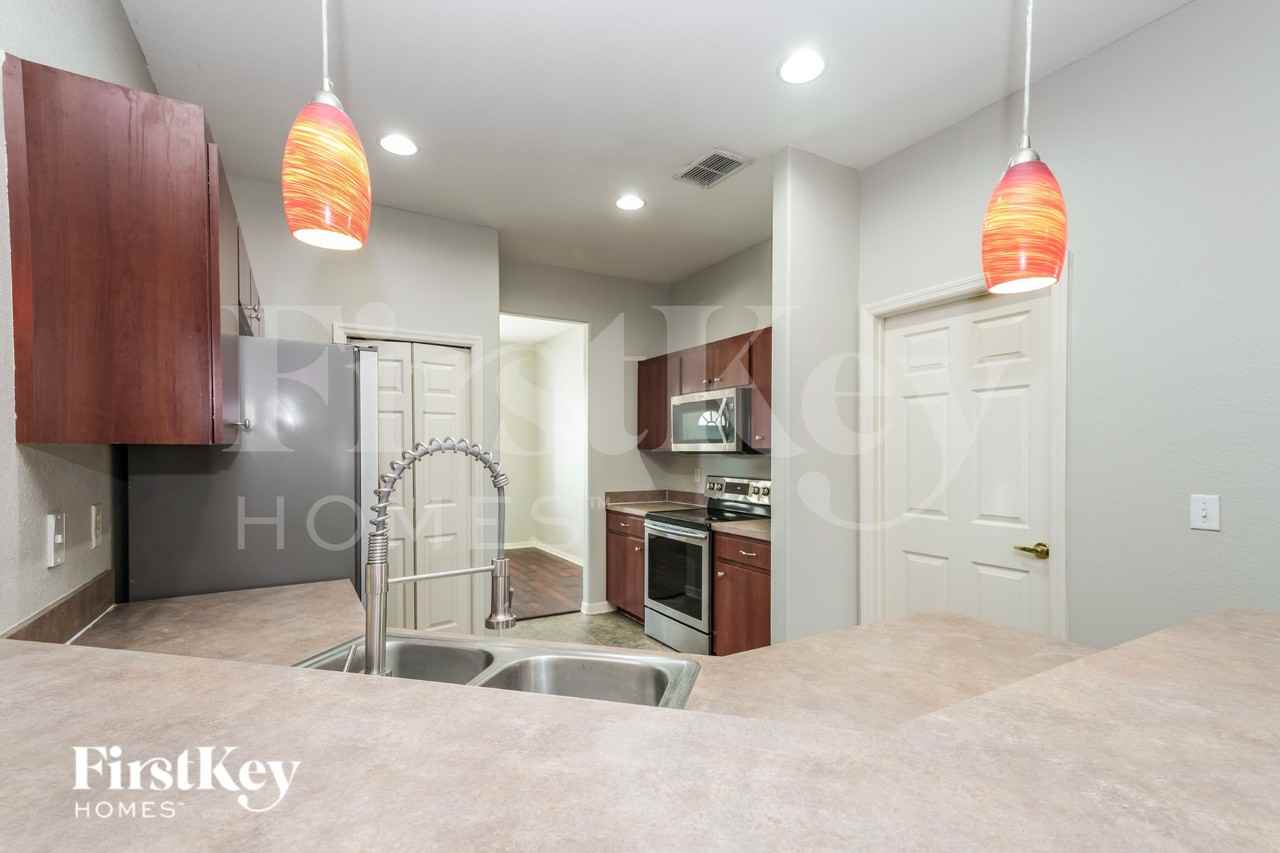 3261 Pebblebrooke Blvd - Photo 7 of 16