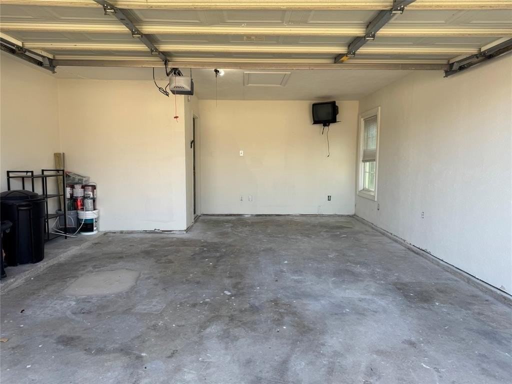 4945 Wampler Dr - Photo 5 of 37