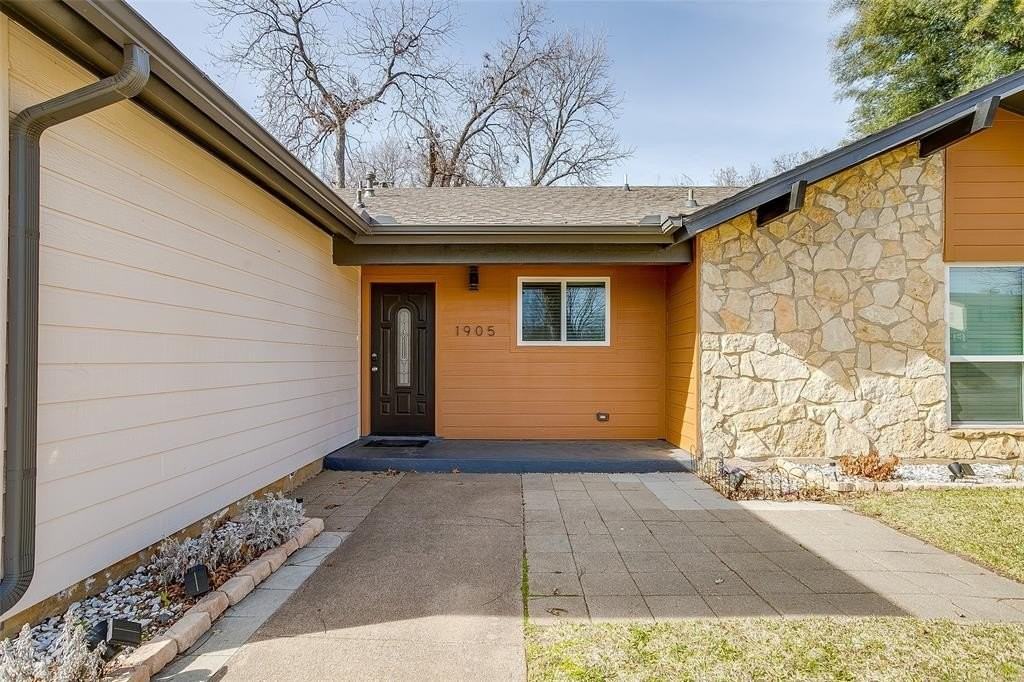 1905 Chattanooga Dr - Photo 3 of 40