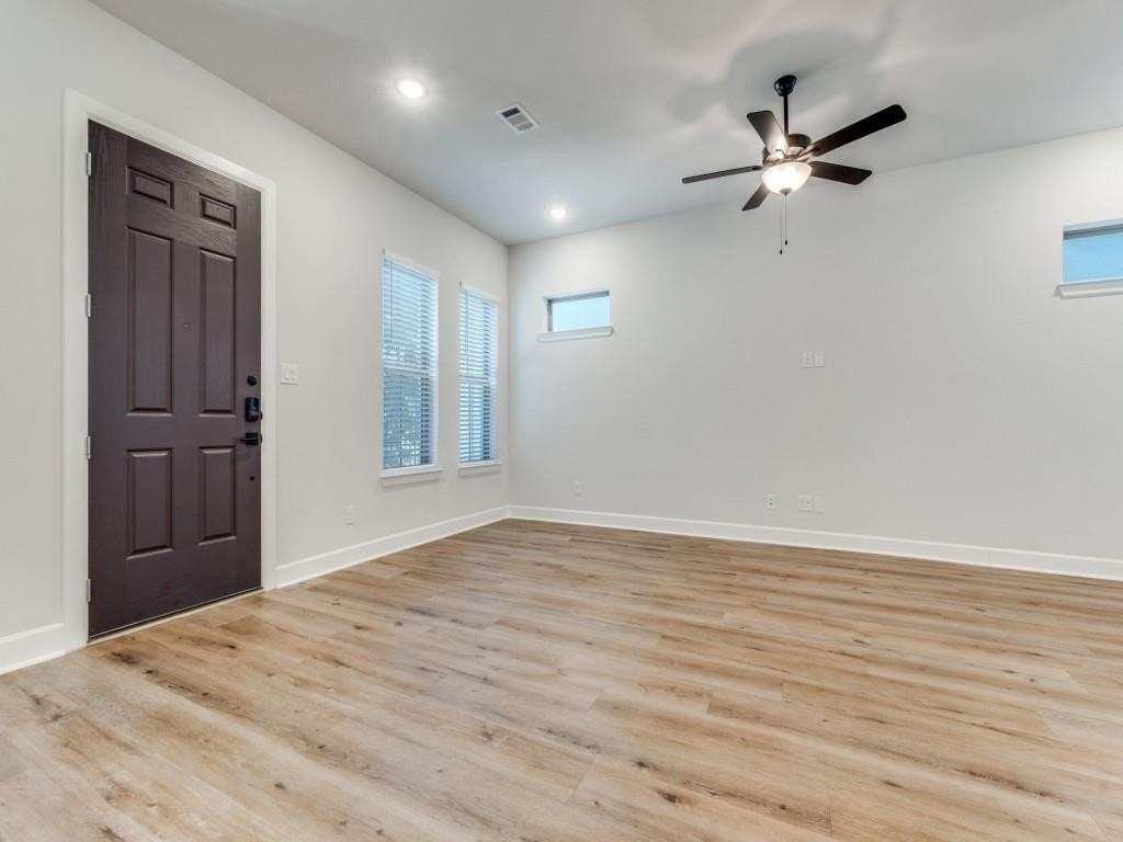 608 Aspen Valley Ln - Photo 5 of 32