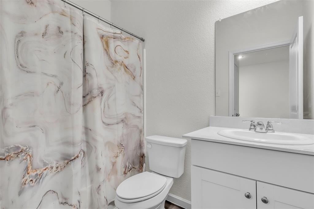 404 Stone Creek Blvd - Photo 3 of 13