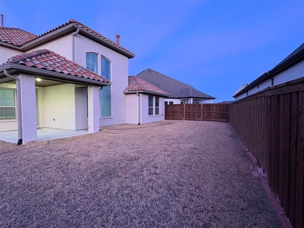 2300 Offerande Dr - Photo 7 of 28