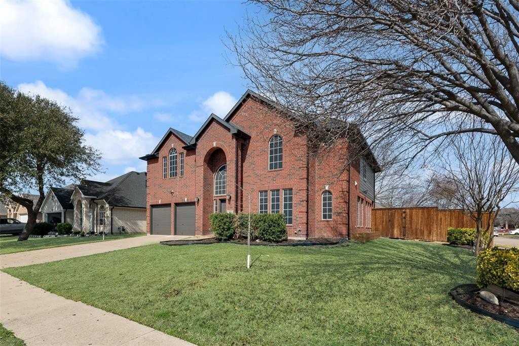 3400 Oleander Dr - Photo 2 of 31