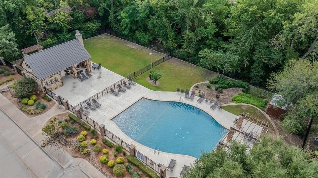 3009 Aurora Dr - Photo 2 of 30