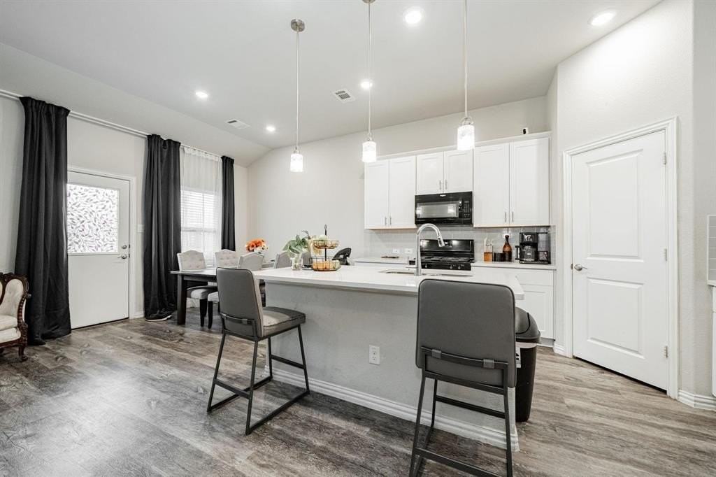 152 Lisa Ln - Photo 6 of 23