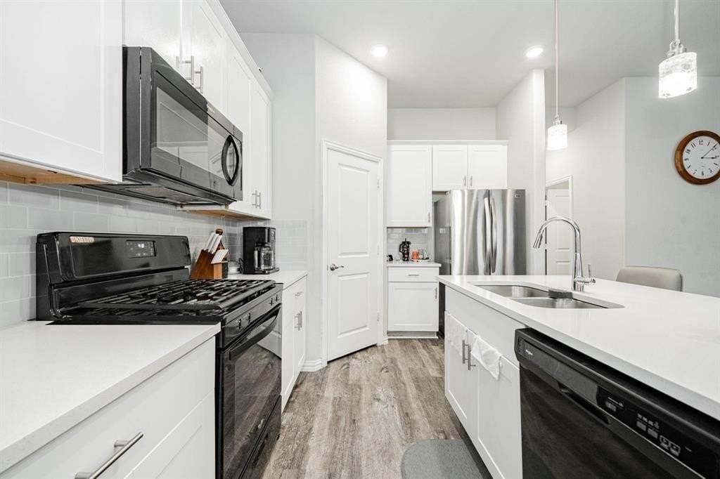 152 Lisa Ln - Photo 7 of 23