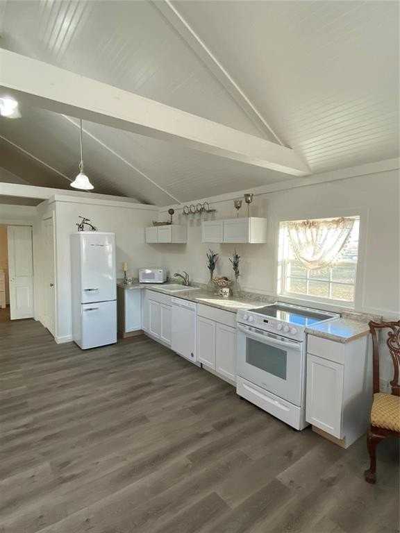 1425 Lone Star Rd #C - Photo 4 of 9