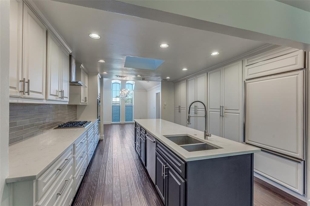 5820 Orchid Ln - Photo 4 of 17