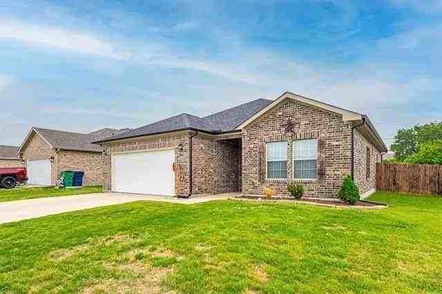 4811 Henry St - Photo 2 of 29