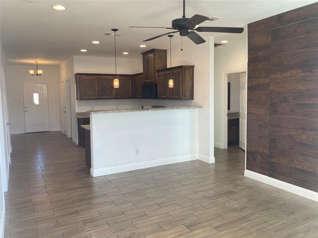 4811 Henry St - Photo 5 of 29