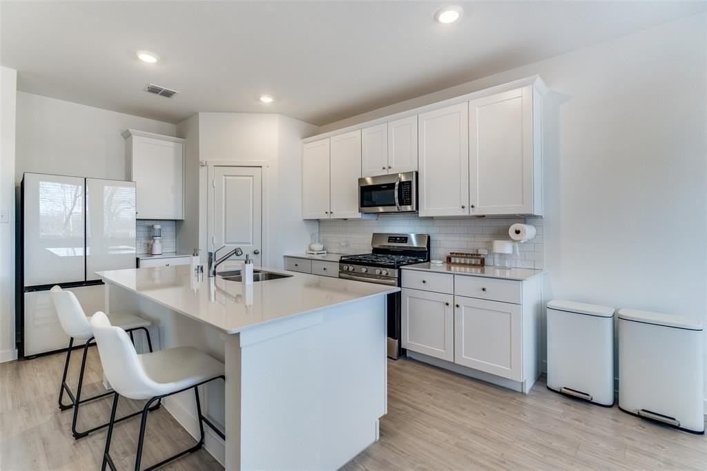 3609 Grace Ln - Photo 6 of 31