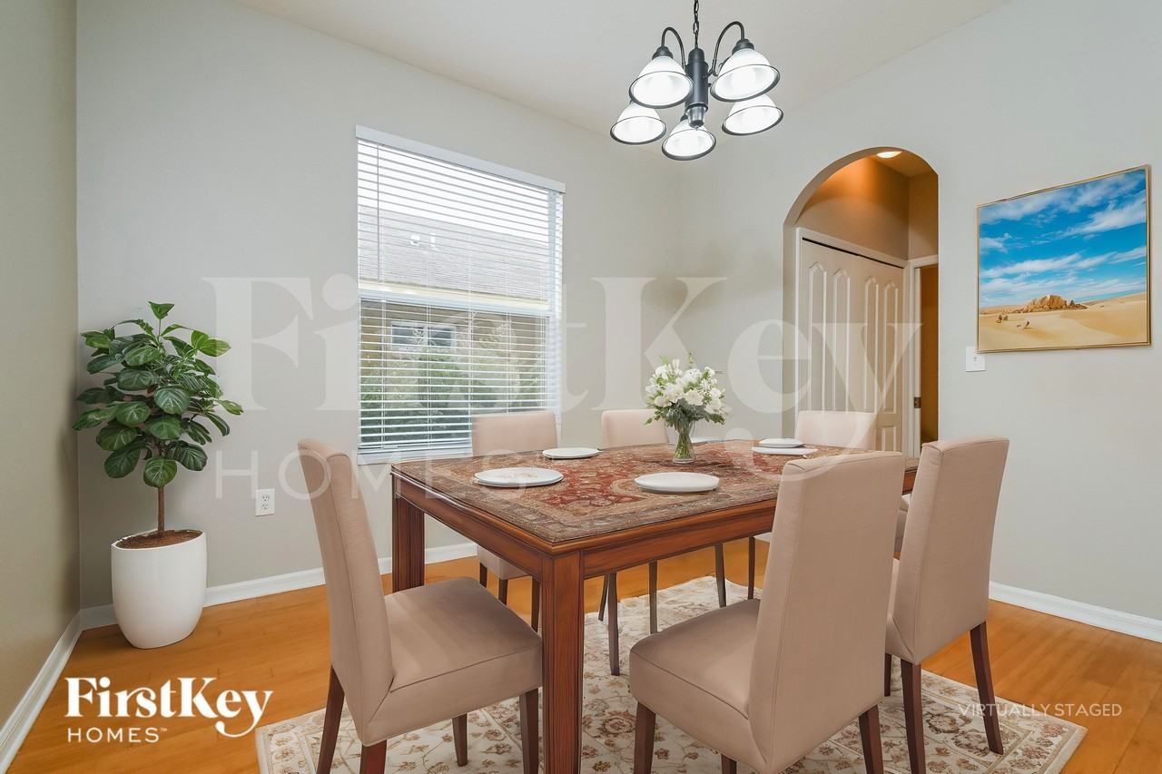 12762 Standbridge Dr - Photo 7 of 18