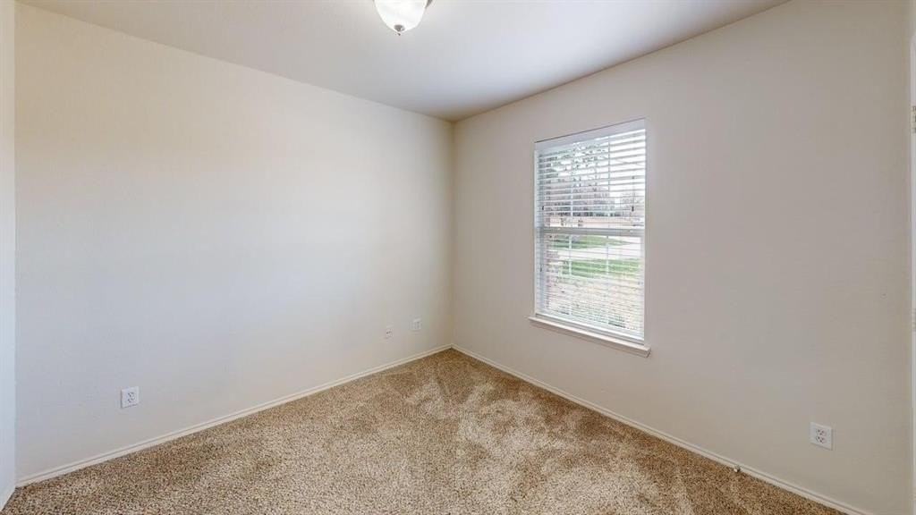 17406 Energy Ln - Photo 7 of 16