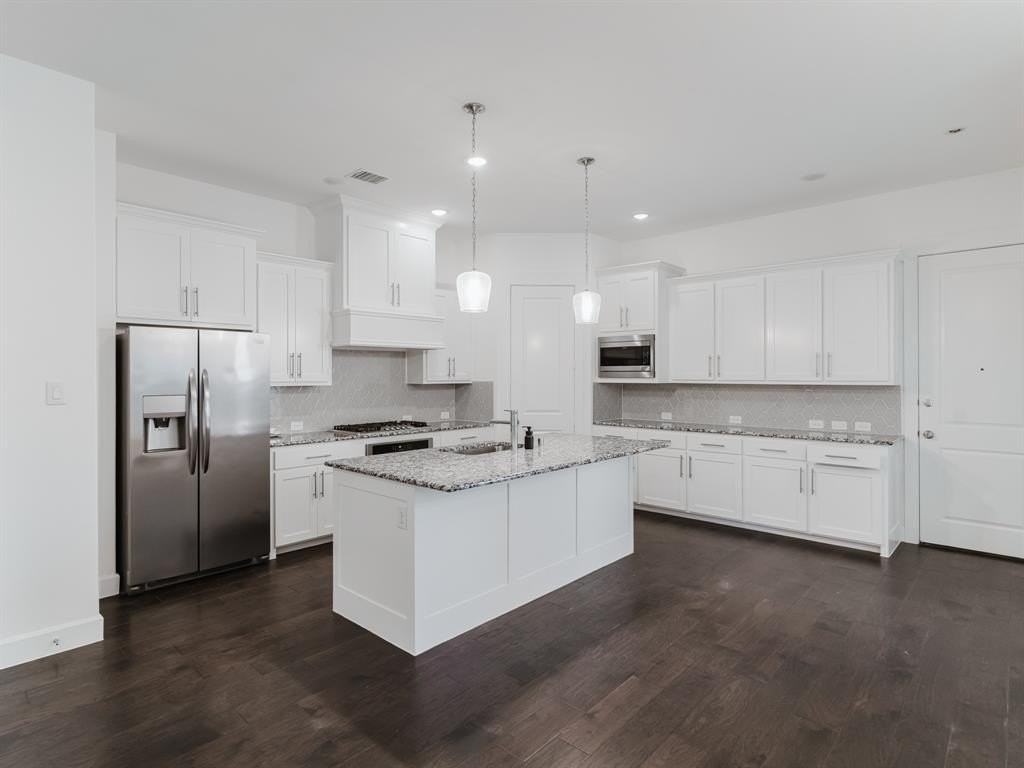 6246 Meyer Way - Photo 3 of 19