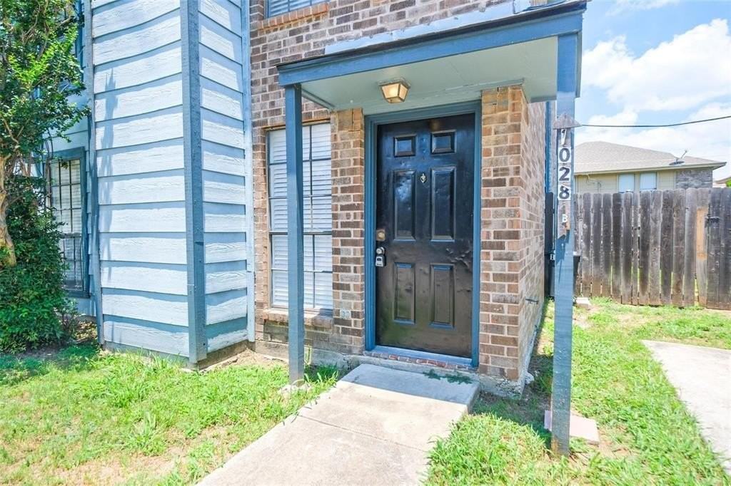 1028 Mckinley St #B - Photo 2 of 20