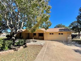 706 Heritage Trl - Photo 1 of 1