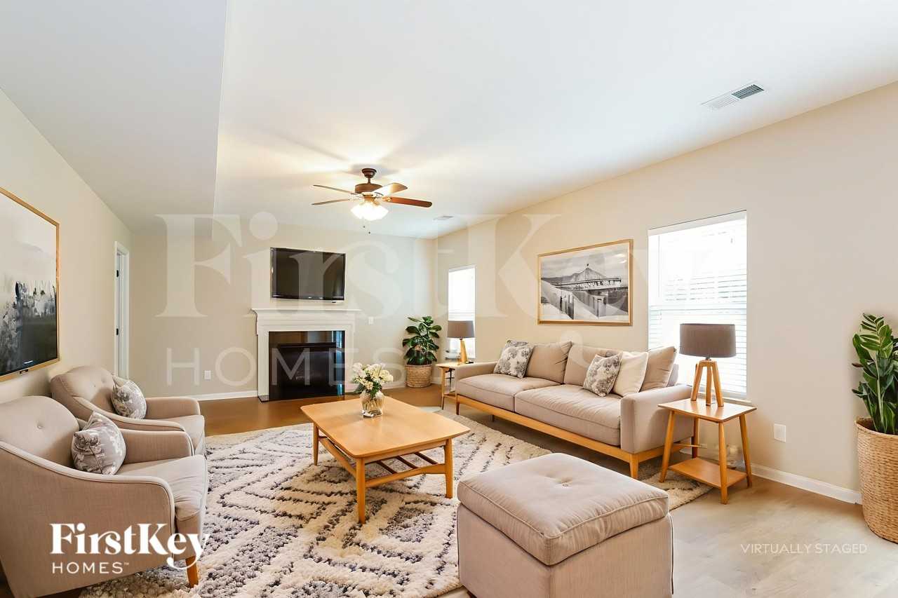 4113 Oconnell St - Photo 4 of 18