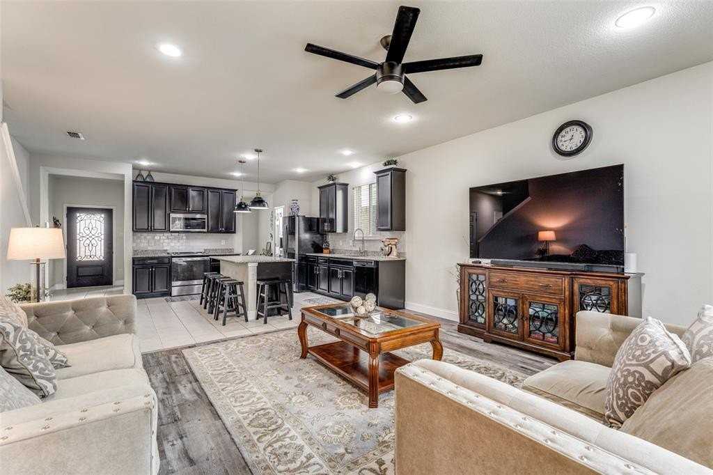 2205 Simmental Rd - Photo 7 of 25