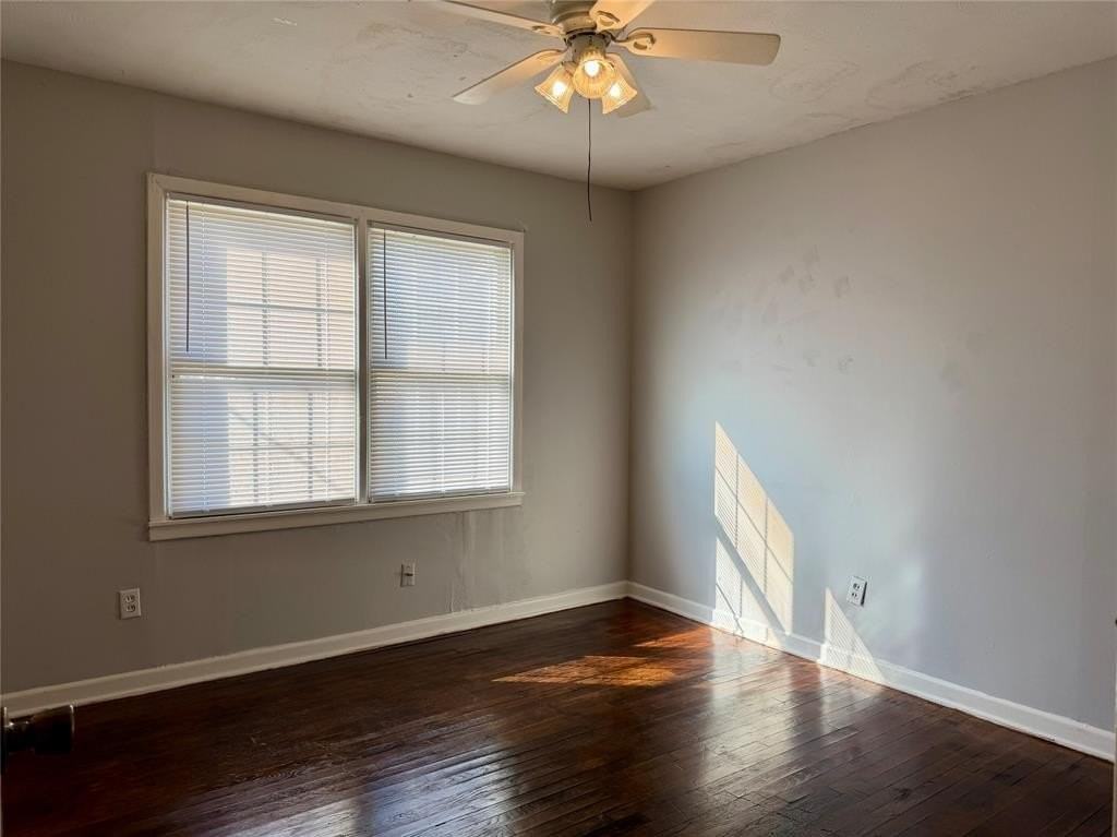 1909 Jameson St - Photo 5 of 10