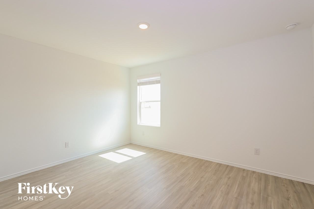 1222 Kiskadee Way - Photo 7 of 15