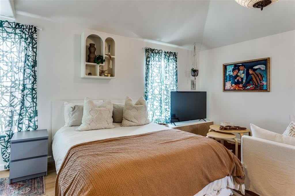 1600 Fairmount Ave - Photo 6 of 11