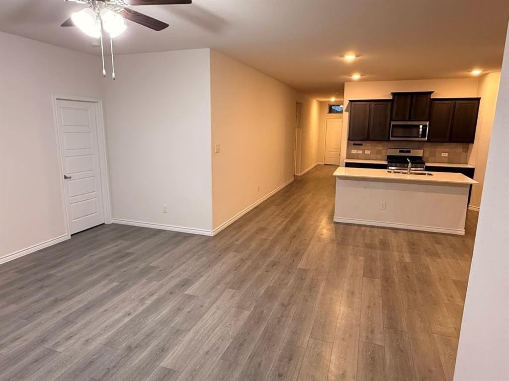 208 Mockingbird Way - Photo 3 of 9