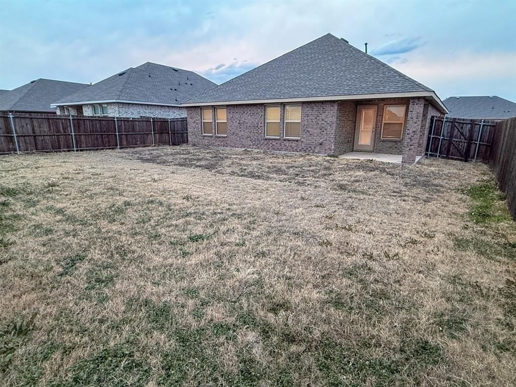 208 Mockingbird Way - Photo 6 of 9