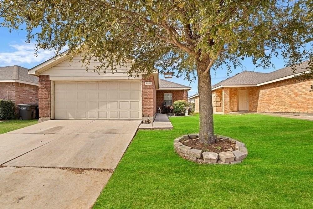 8925 Sun Haven Way - Photo 3 of 27