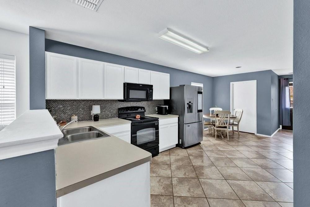 8925 Sun Haven Way - Photo 7 of 27