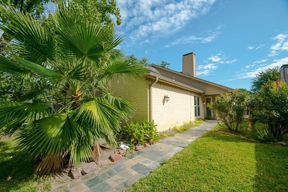 14816 Sopras Cir - Photo 2 of 27