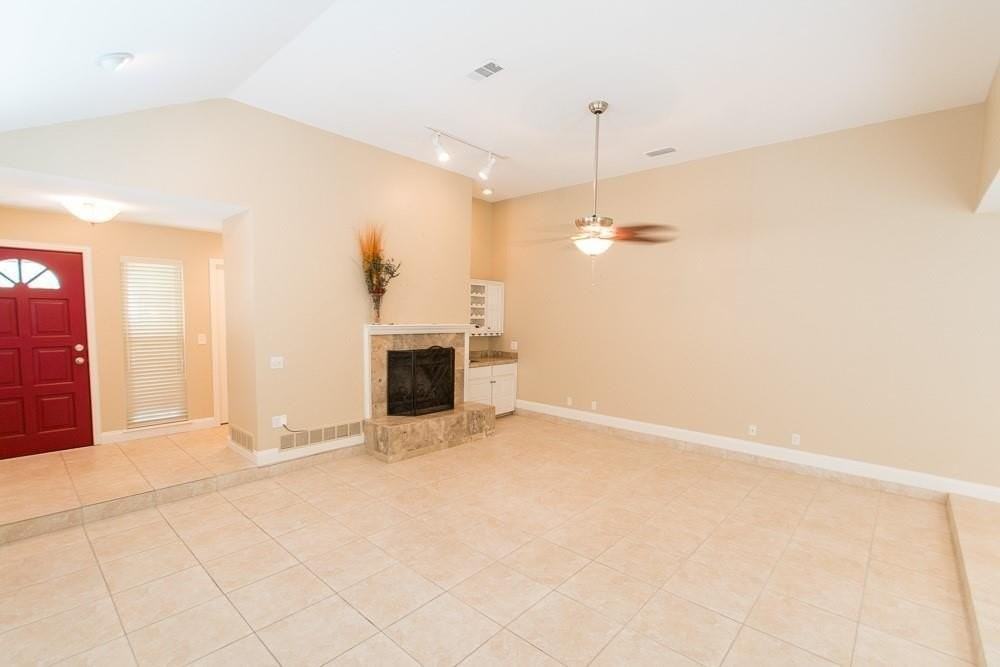 14816 Sopras Cir - Photo 5 of 27