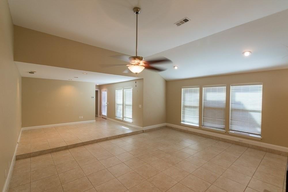 14816 Sopras Cir - Photo 6 of 27