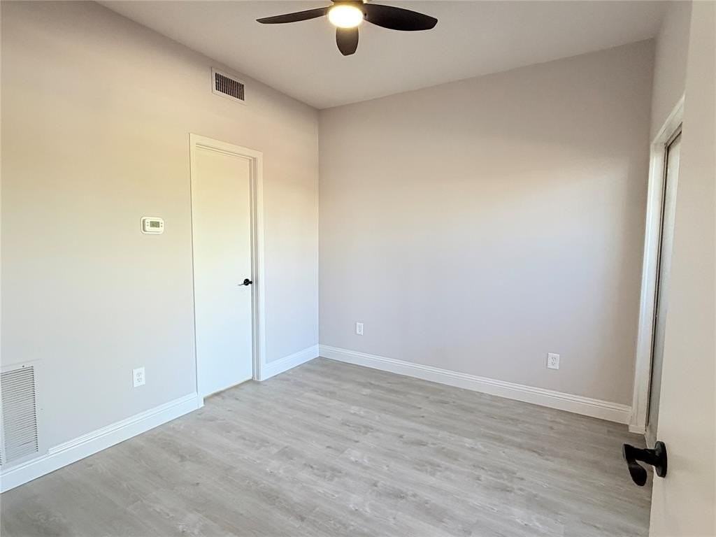 5757 Martel Ave #B05 - Photo 7 of 9