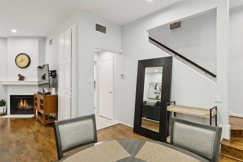 4006 Holland Ave #B - Photo 7 of 28