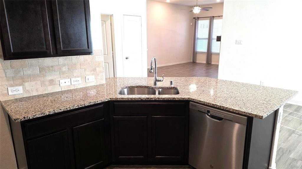 9328 Bronze Meadow Dr - Photo 7 of 29