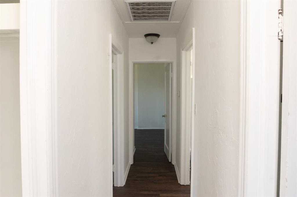 403 N Fairview St - Photo 6 of 9