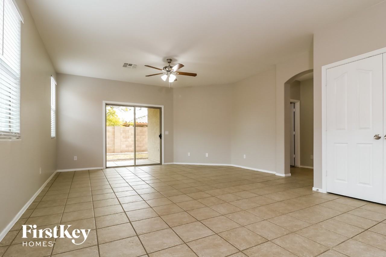 15293 W Morning Glory St - Photo 3 of 15