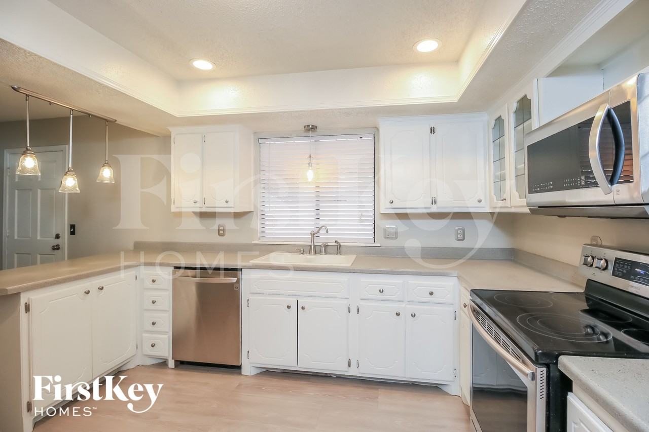 2012 Tanglewood Dr - Photo 6 of 15