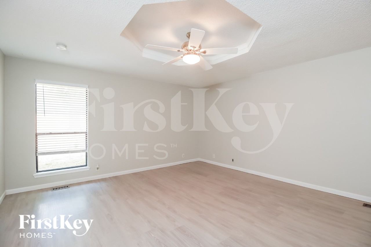 2012 Tanglewood Dr - Photo 7 of 15