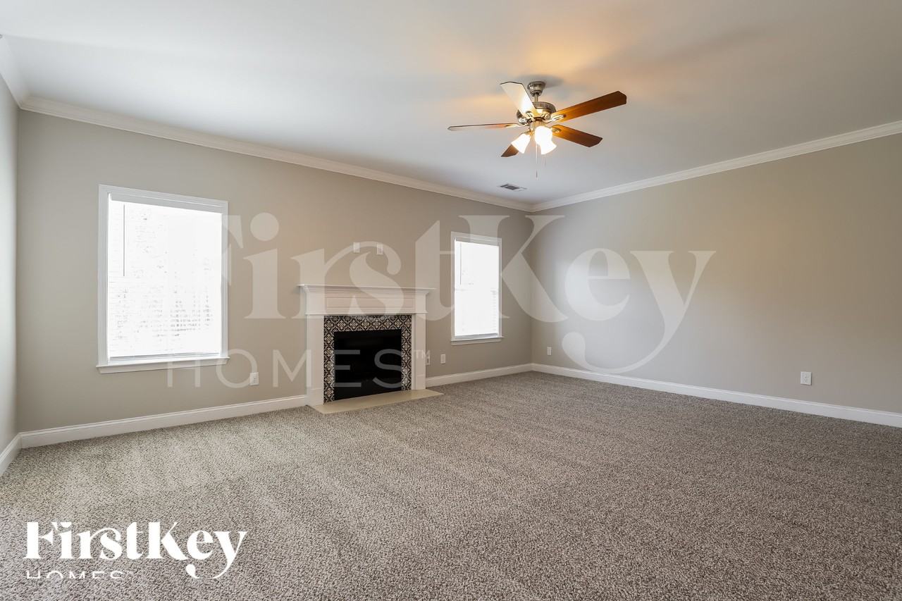 5730 Grant Station Dr - Photo 3 of 18