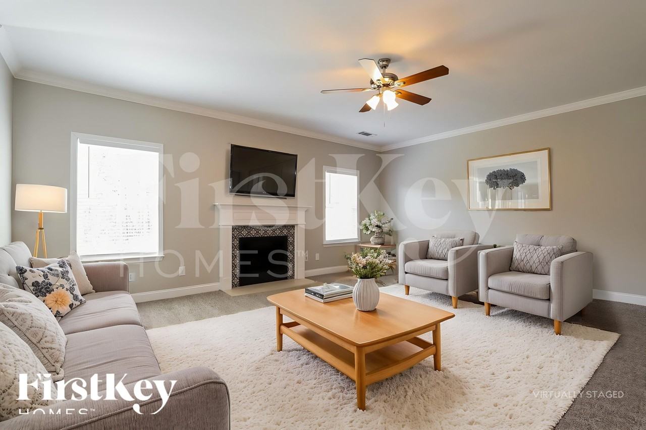 5730 Grant Station Dr - Photo 4 of 18