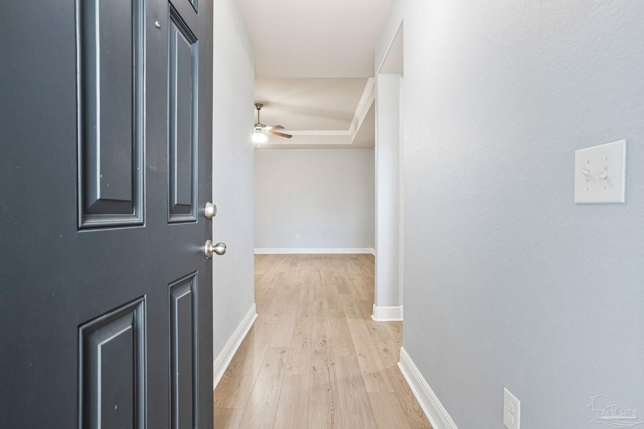 970 John Deere Ln - Photo 5 of 44