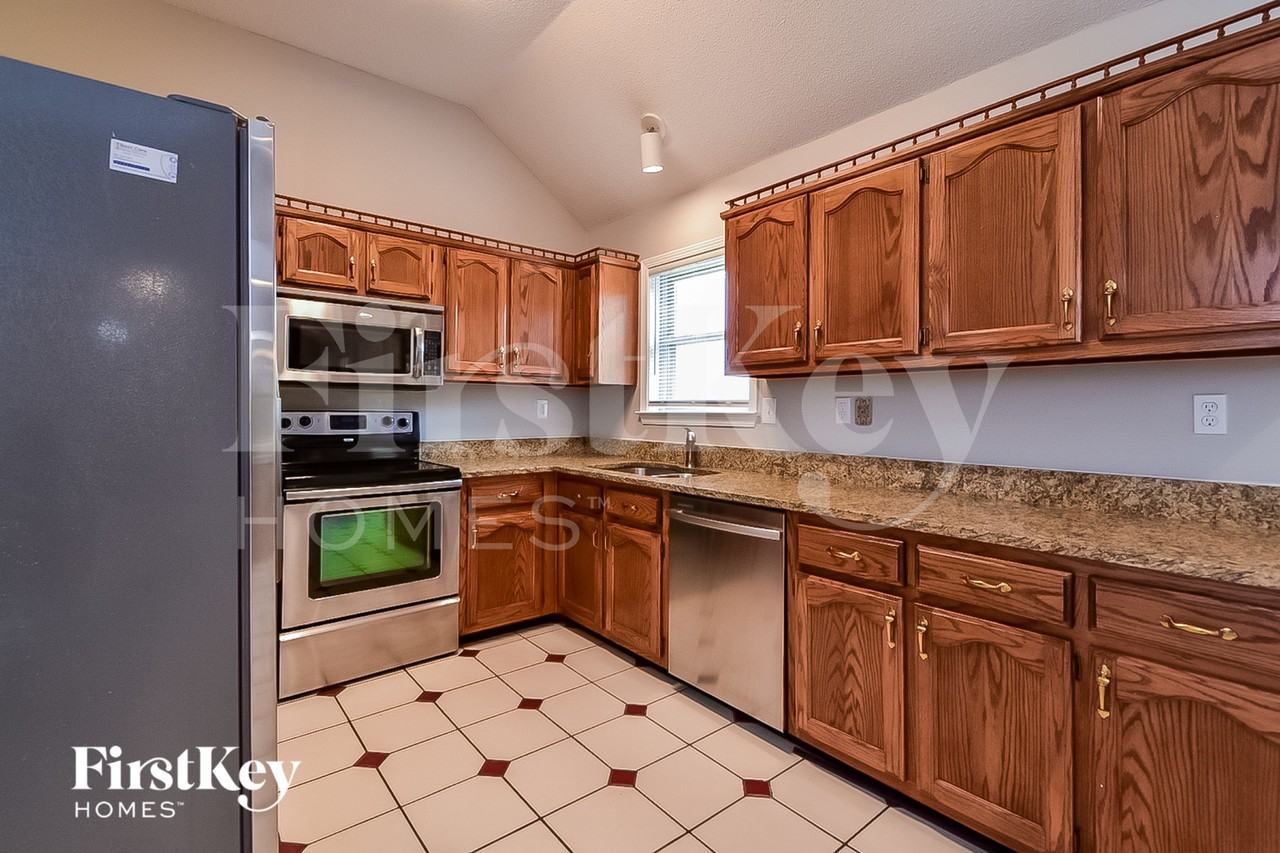 4358 Winding Hollow Way - Photo 7 of 15