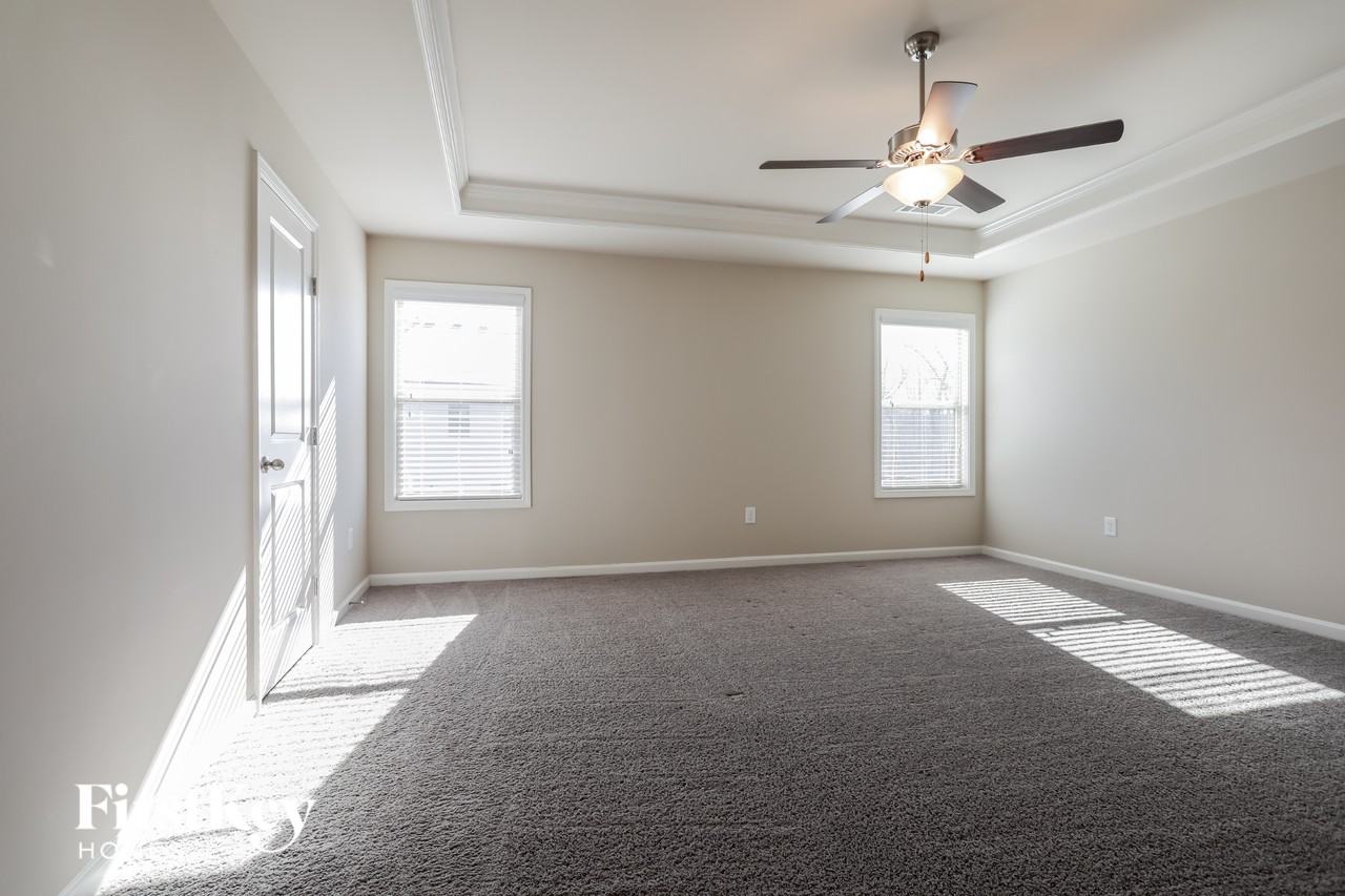 281 Auburn Crossing Dr - Photo 7 of 15