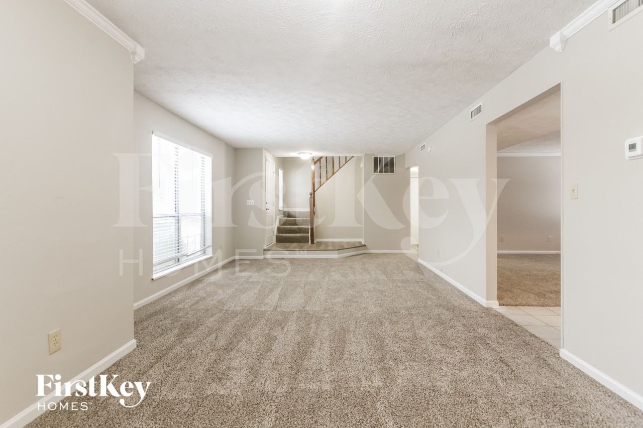 7510 Allenwood Ct - Photo 7 of 15