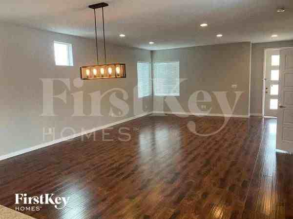 10520 Sedalia St - Photo 2 of 10