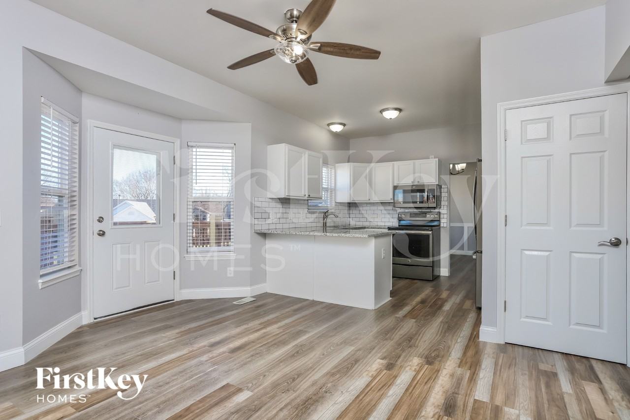 1 Hunters Pass Ct - Photo 7 of 15